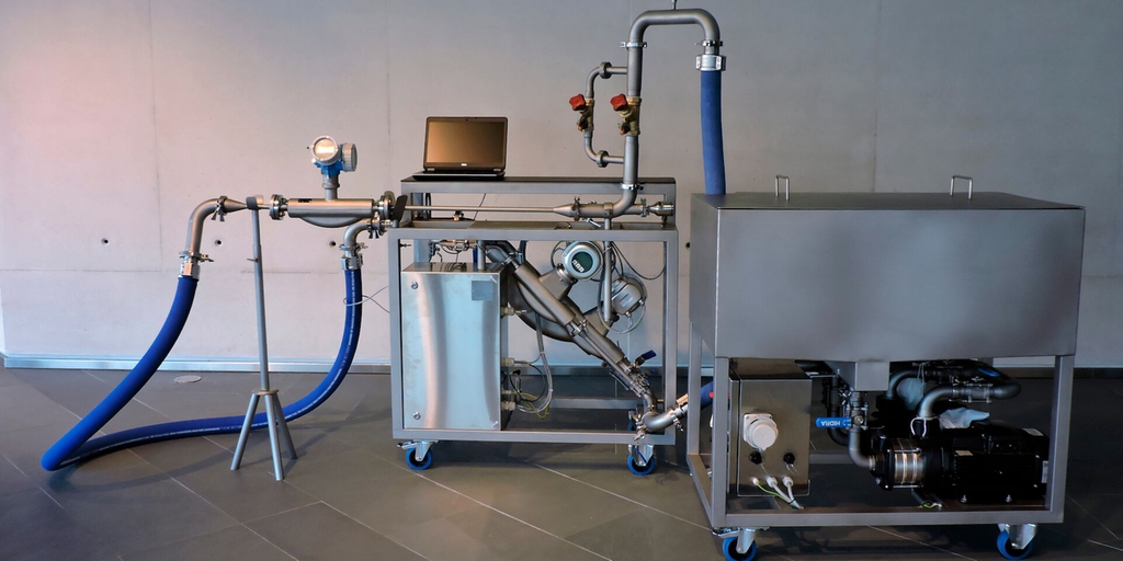 Calibrating your flowmeters on-site, a cost-effective, time-saving approach Calibrating your flowmeters on-site, a cost-effective, time-saving approach