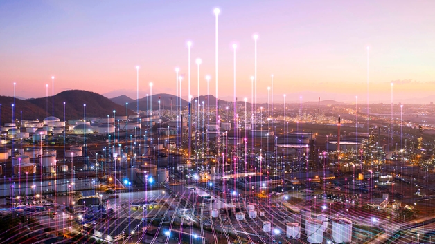 Connectivity in a plant connects assets and optimizes maintenance.