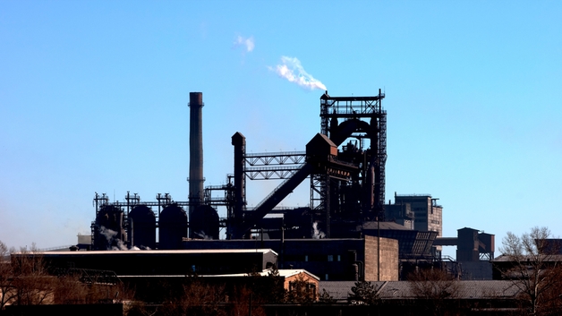 Steel plant with blast furnace